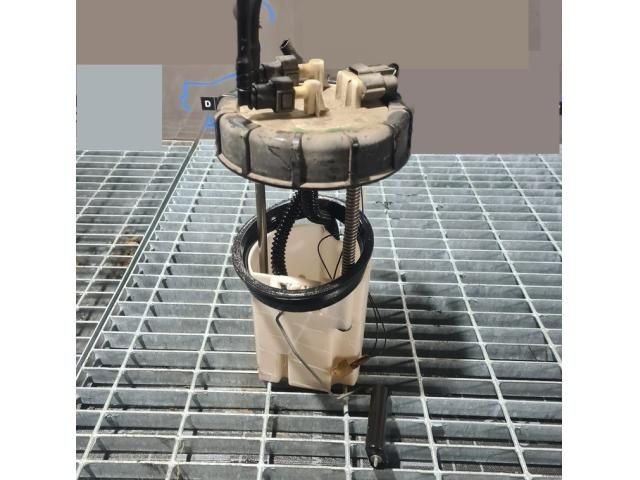 bontott MITSUBISHI L 200 Üzemanyag Szivattyú