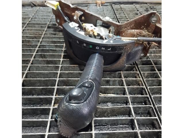 bontott MITSUBISHI L 200 Váltó Kulissza