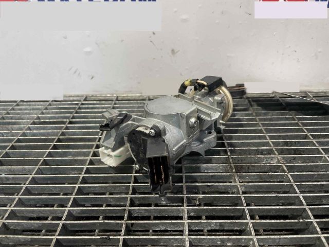 bontott MITSUBISHI L 200 Gyújtáskapcsoló