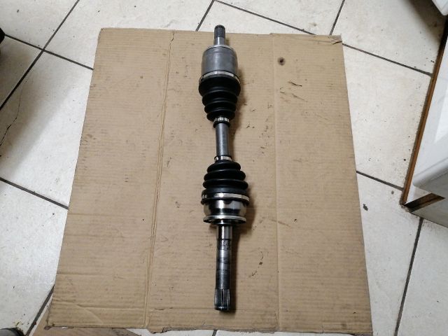 bontott MITSUBISHI L 200 Bal Féltengely