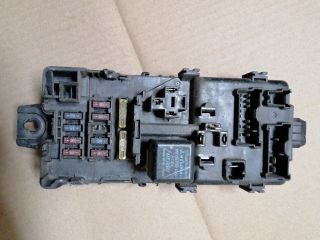 bontott MITSUBISHI L 200 Biztosítéktábla Motortér