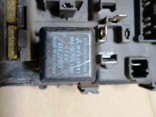 bontott MITSUBISHI L 200 Biztosítéktábla Motortér