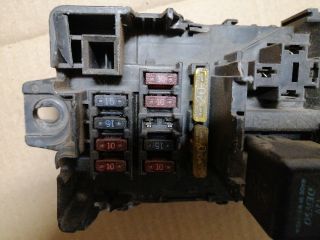 bontott MITSUBISHI L 200 Biztosítéktábla Motortér