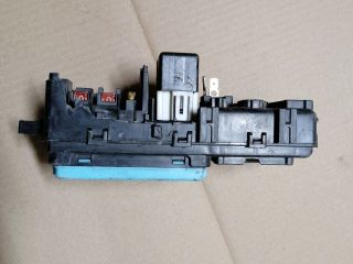 bontott MITSUBISHI L 200 Biztosítéktábla Motortér