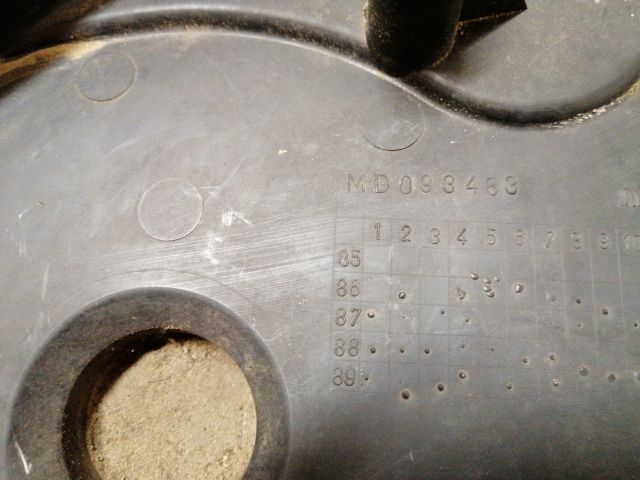 bontott MITSUBISHI L 200 Első Felső Vezérlés Burkolat