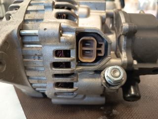 bontott MITSUBISHI L 200 Generátor