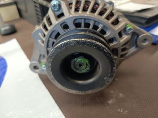 bontott MITSUBISHI L 200 Generátor