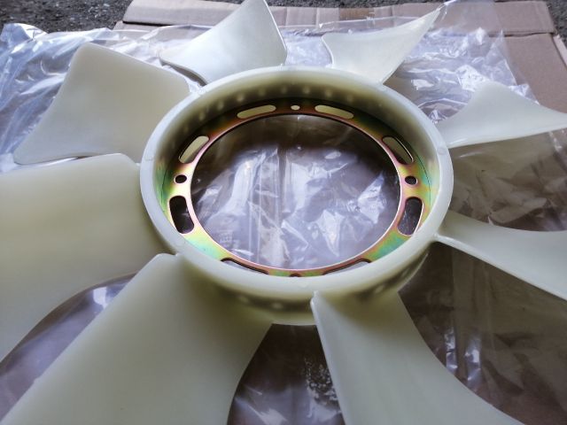 bontott MITSUBISHI L 200 Hűtőventilátor Lapát