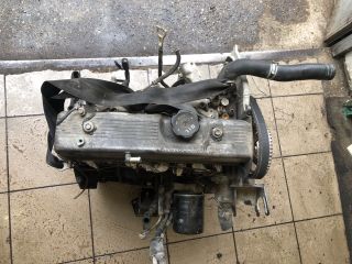 bontott MITSUBISHI L 200 Motor (Fűzött blokk hengerfejjel)