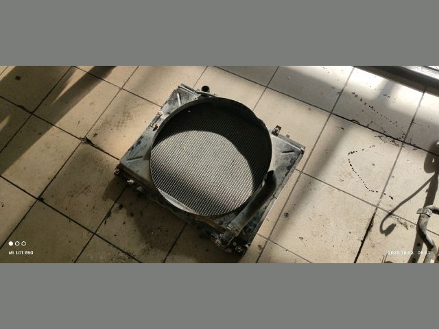 bontott MITSUBISHI L 200 Vízhűtő Radiátor (Nem klímás)