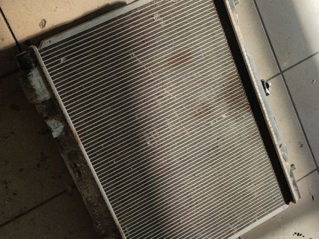 bontott MITSUBISHI L 200 Vízhűtő Radiátor (Nem klímás)