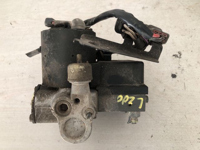 bontott MITSUBISHI L 200 ABS Kocka