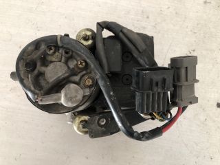 bontott MITSUBISHI L 200 ABS Kocka