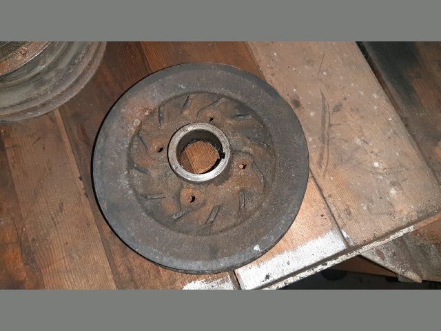 bontott MITSUBISHI L 200 Főtengely Szíjtárcsa