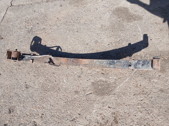 bontott MITSUBISHI L 200 Hátsó Rugó