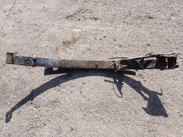 bontott MITSUBISHI L 200 Hátsó Rugó