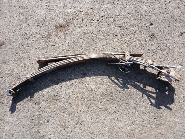 bontott MITSUBISHI L 200 Hátsó Rugó