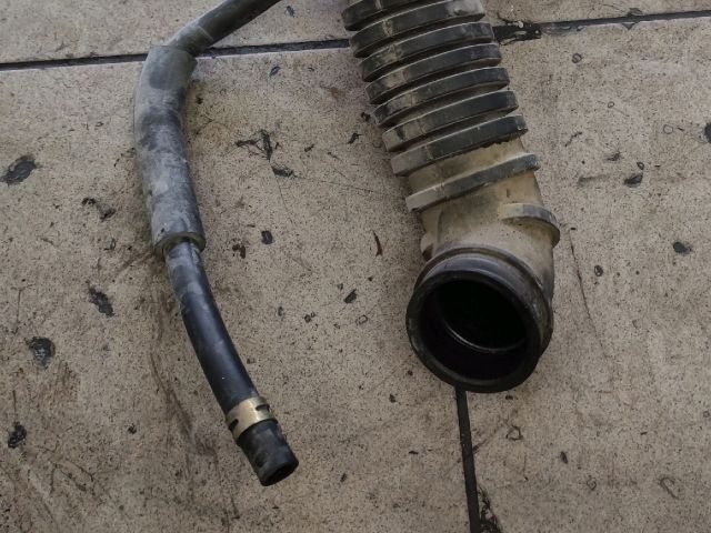 bontott MITSUBISHI L 200 Légbeömlő Cső