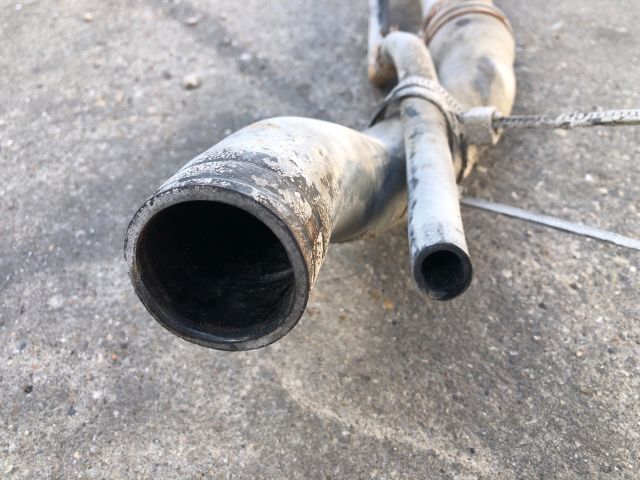 bontott MITSUBISHI L 200 Tankbetöltő Cső (Fém)