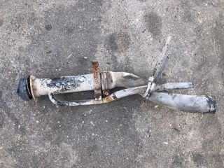 bontott MITSUBISHI L 200 Tankbetöltő Cső (Fém)