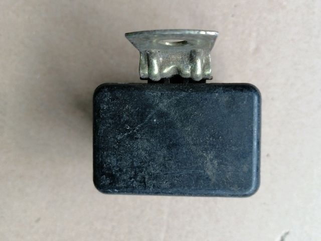 bontott MITSUBISHI L 200 Ablaktörlő Relé