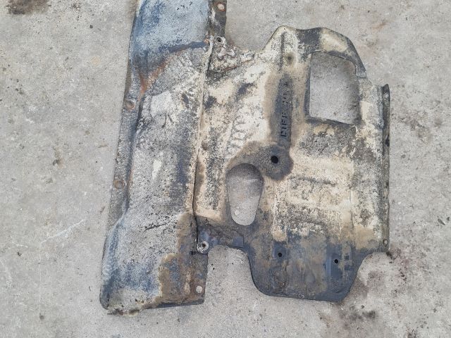 bontott MITSUBISHI L 200 Alsó Motorburkolat