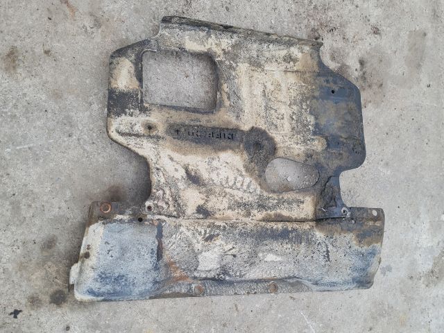 bontott MITSUBISHI L 200 Alsó Motorburkolat