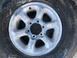 bontott MITSUBISHI L 200 Alufelni Gumival (1 db)