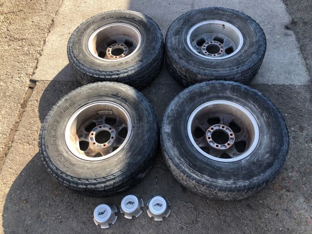 bontott MITSUBISHI L 200 Alufelni Szett Gumival