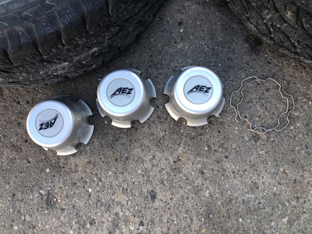 bontott MITSUBISHI L 200 Alufelni Szett Gumival