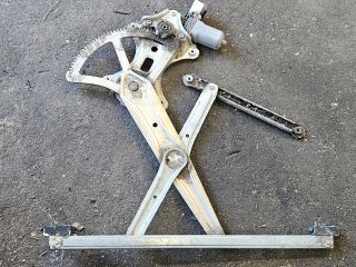 bontott MITSUBISHI L 200 Bal első Ablakemelő Szerkezet (Elektromos)