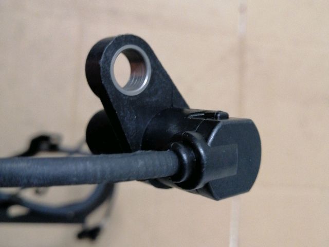 bontott MITSUBISHI L 200 Bal első ABS Jeladó