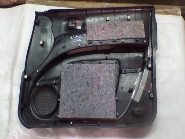 bontott MITSUBISHI L 200 Bal első Ajtó Kárpit
