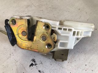 bontott MITSUBISHI L 200 Bal első Ajtózár