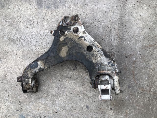 bontott MITSUBISHI L 200 Bal első Alsó Első Lengőkar