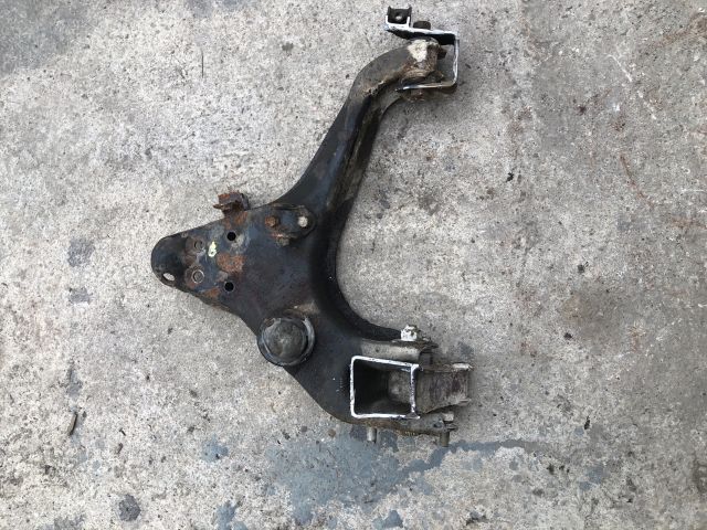 bontott MITSUBISHI L 200 Bal első Alsó Első Lengőkar