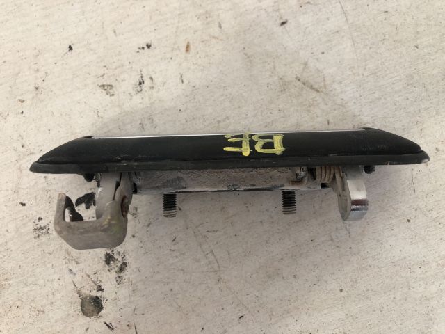 bontott MITSUBISHI L 200 Bal első Külső Kilincs