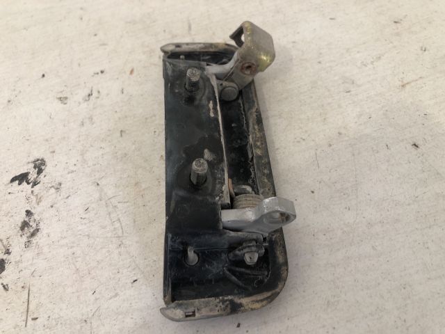 bontott MITSUBISHI L 200 Bal első Külső Kilincs