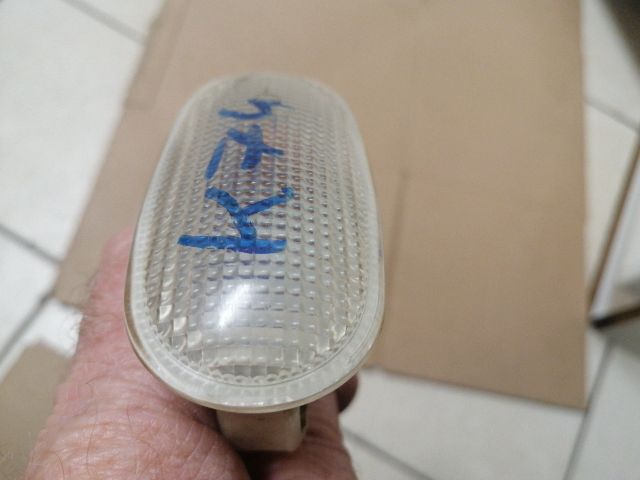 bontott MITSUBISHI L 200 Bal első Sárvédő Irányjelző