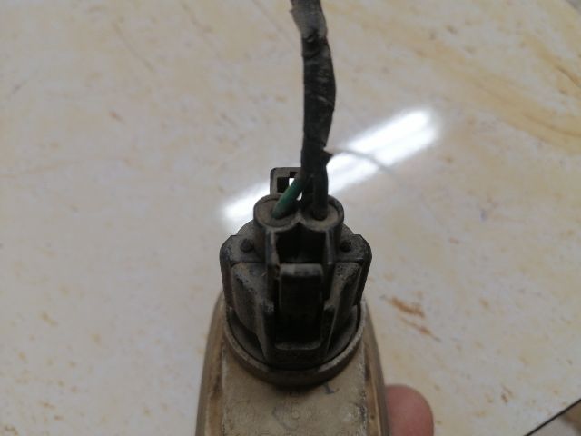 bontott MITSUBISHI L 200 Bal első Sárvédő Irányjelző