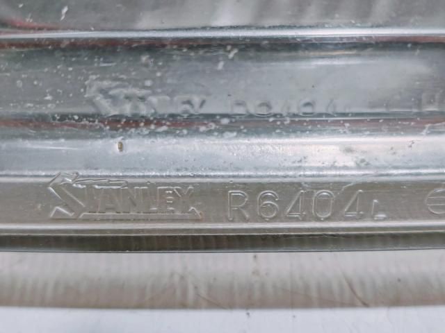 bontott MITSUBISHI L 200 Bal Fényszóró