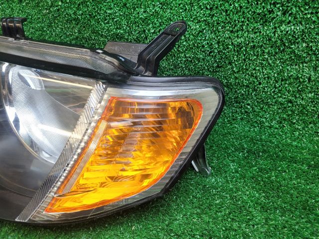 bontott MITSUBISHI L 200 Bal Fényszóró