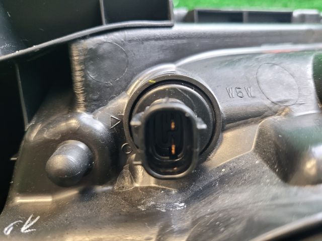 bontott MITSUBISHI L 200 Bal Fényszóró