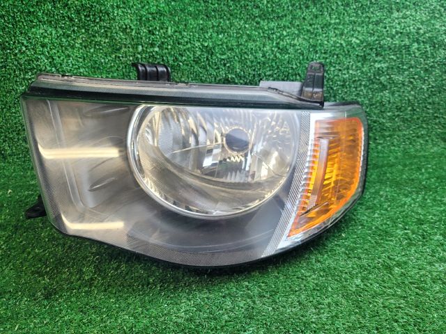 bontott MITSUBISHI L 200 Bal Fényszóró