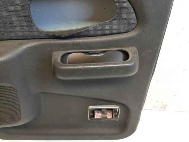 bontott MITSUBISHI L 200 Bal hátsó Ajtó Kárpit