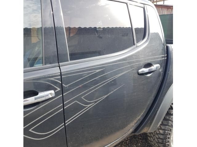 bontott MITSUBISHI L 200 Bal hátsó Ajtó (Üres lemez)