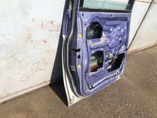 bontott MITSUBISHI L 200 Bal hátsó Ajtó (Üres lemez)