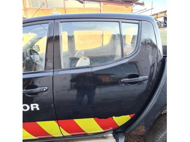 bontott MITSUBISHI L 200 Bal hátsó Ajtó (Üres lemez)