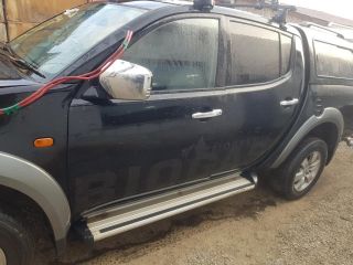 bontott MITSUBISHI L 200 Bal hátsó Ajtó (Üres lemez)