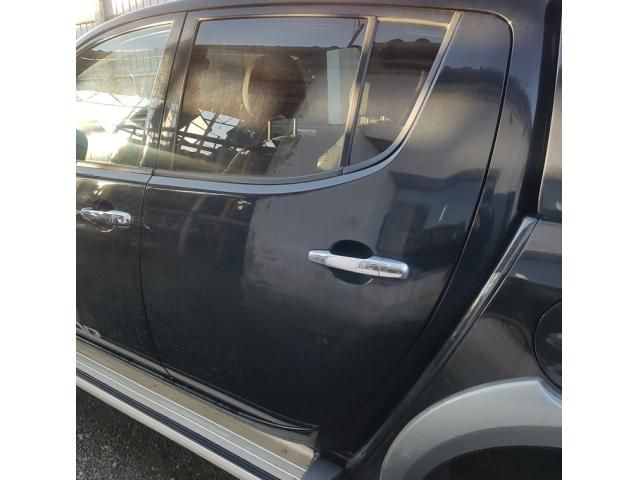 bontott MITSUBISHI L 200 Bal hátsó Ajtó (Üres lemez)